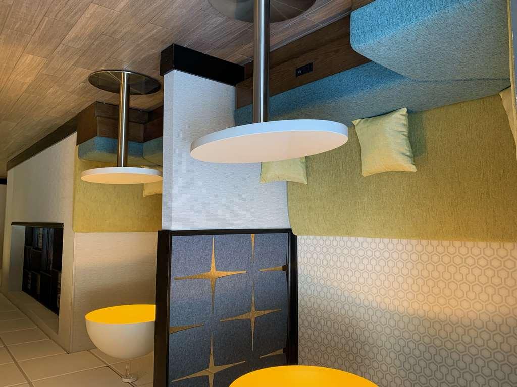 Hampton Inn Къминг Интериор снимка