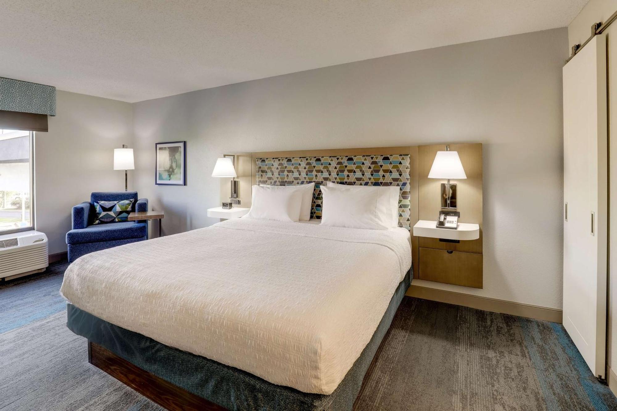 Hampton Inn Къминг Екстериор снимка