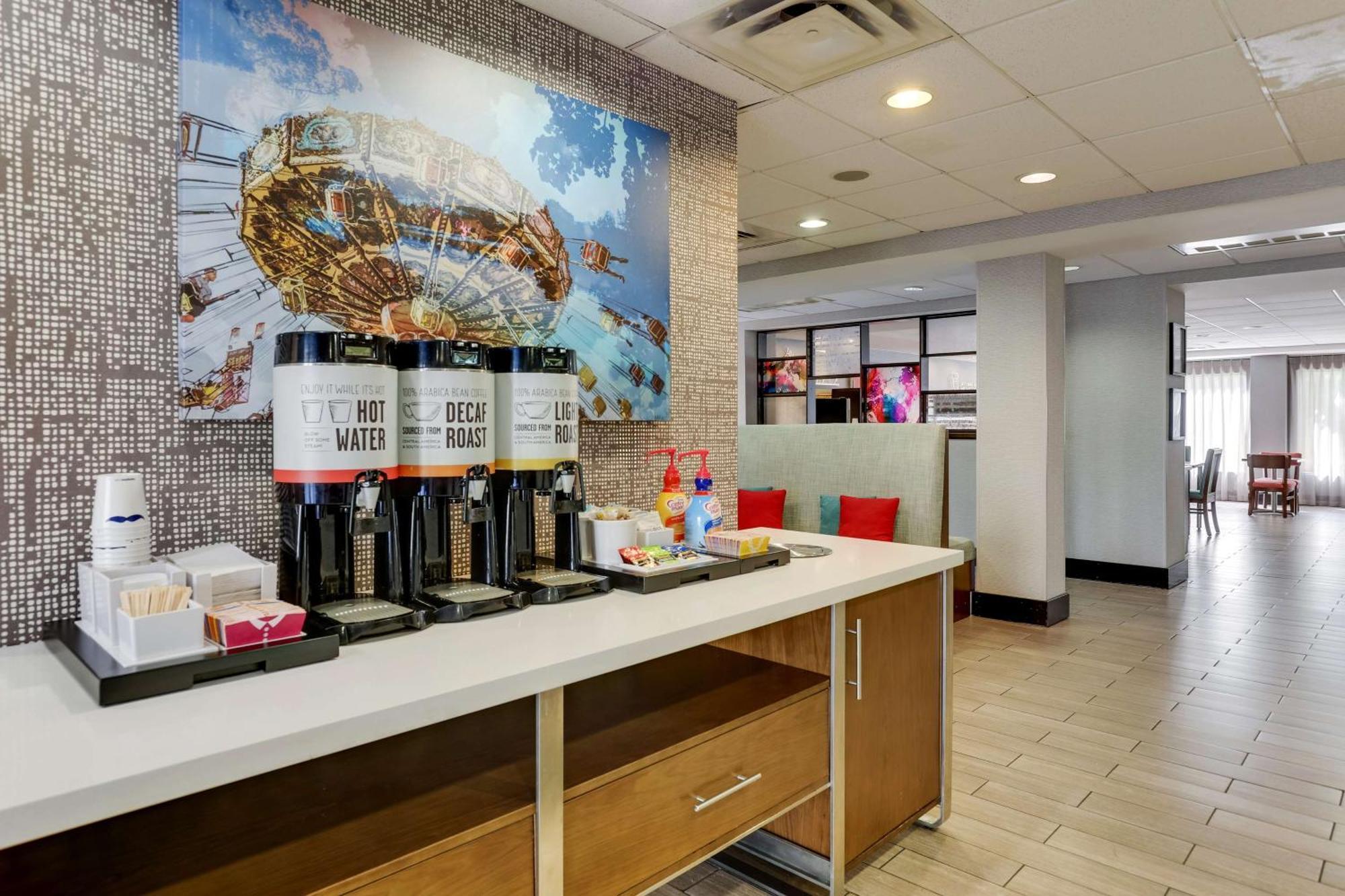 Hampton Inn Къминг Екстериор снимка